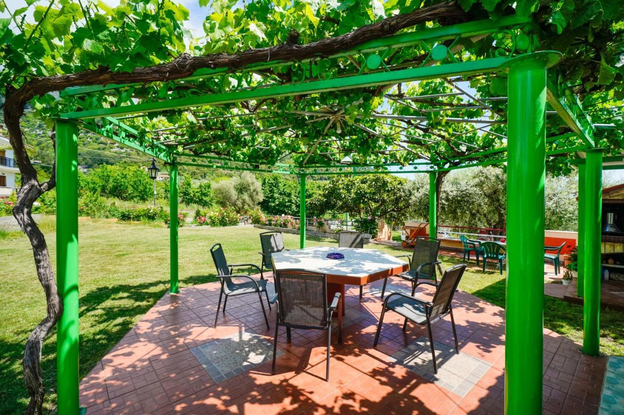 Villa Melina 2 Коініра Екстер'єр фото