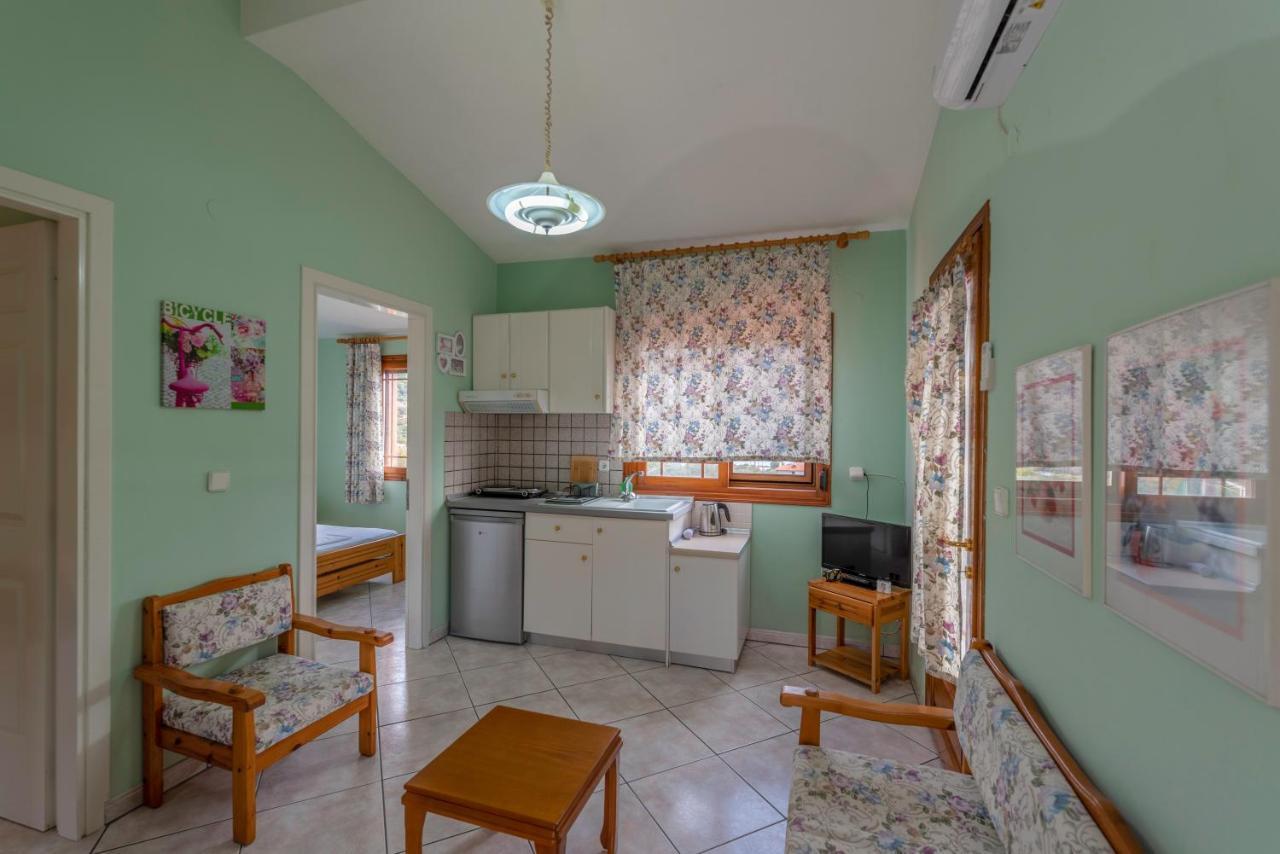 Villa Melina 2 Коініра Екстер'єр фото
